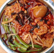 螺螄粉發(fā)現(xiàn)煙頭？食品安全記心中